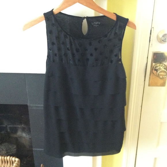LOFT Mesh Velvet Trim Tiered Mixed Media Shell Blouse Black - Sz Medium - Picture 1 of 10